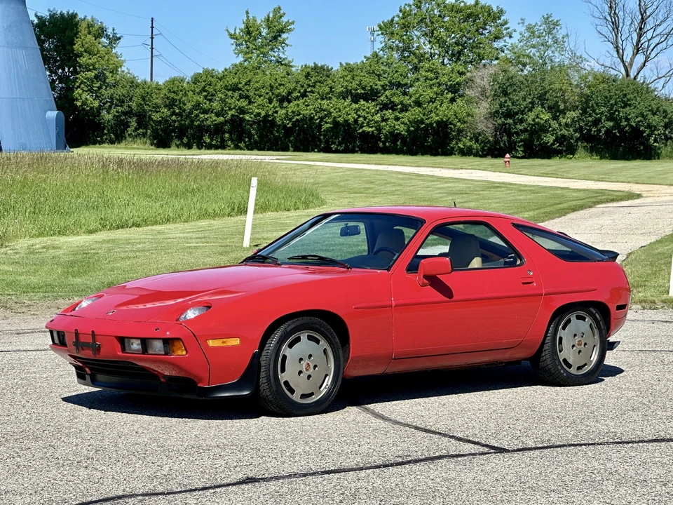 1986 Porsche 928 S - Image 3 of 31
