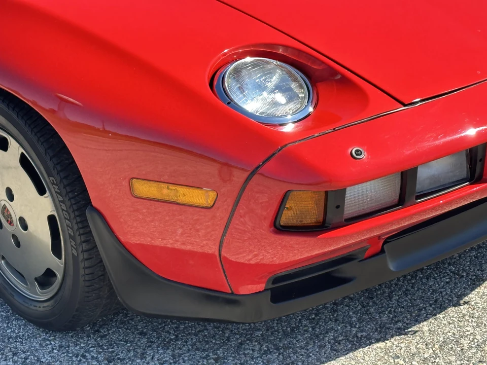1986 Porsche 928 S - Image 12 of 31