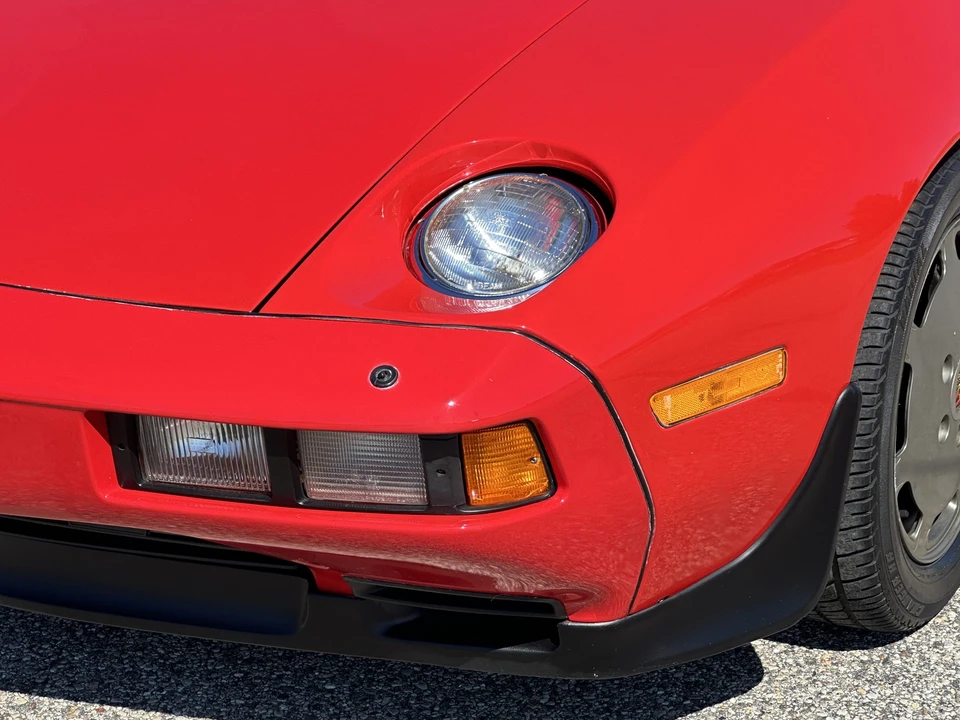 1986 Porsche 928 S - Image 13 of 31