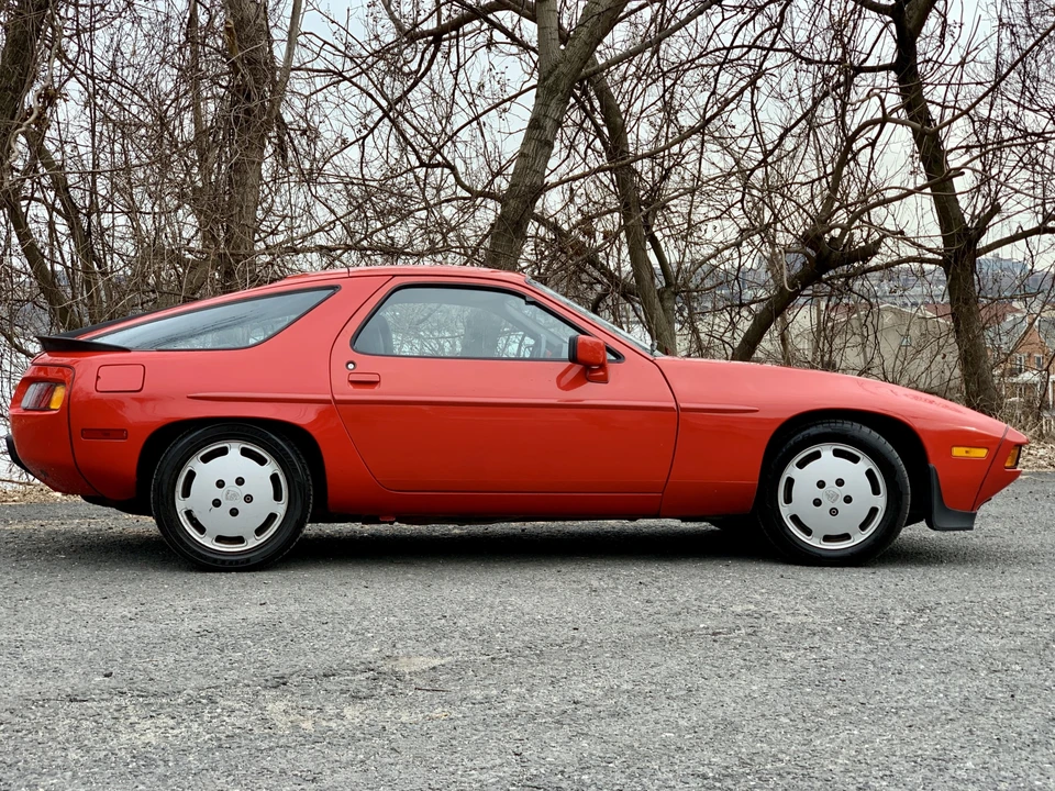 1986 Porsche 928 S - Image 18 of 31