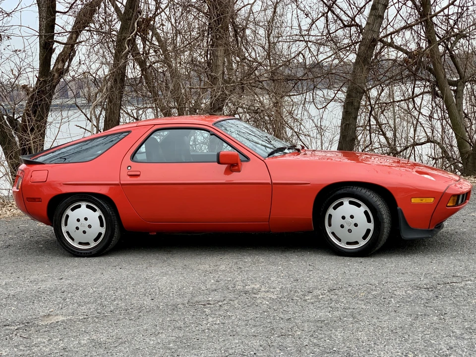 1986 Porsche 928 S - Image 19 of 31