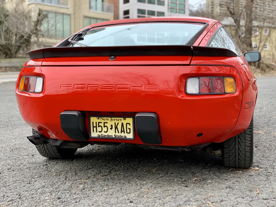 1986 Porsche 928 S - Image 13 of 31
