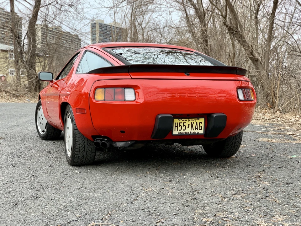 1986 Porsche 928 S - Image 11 of 31