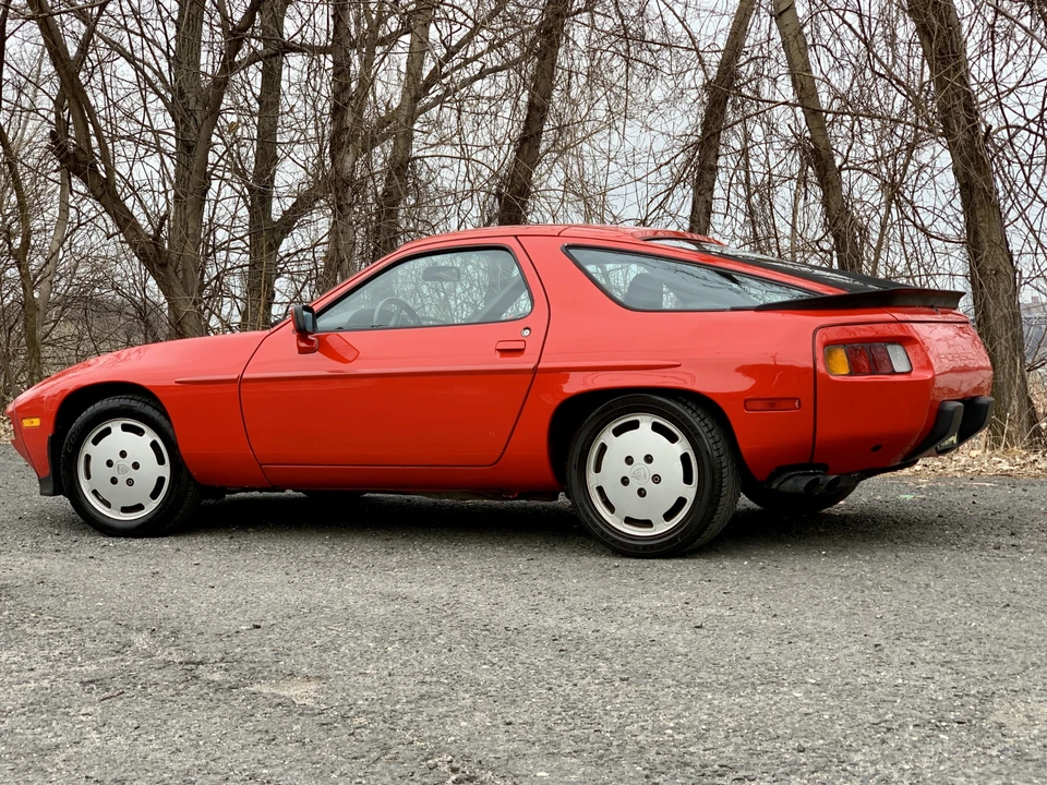 1986 Porsche 928 S - Image 6 of 31