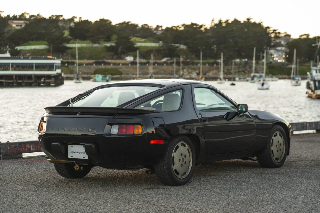 1986 Porsche 928 S - Image 16 of 31