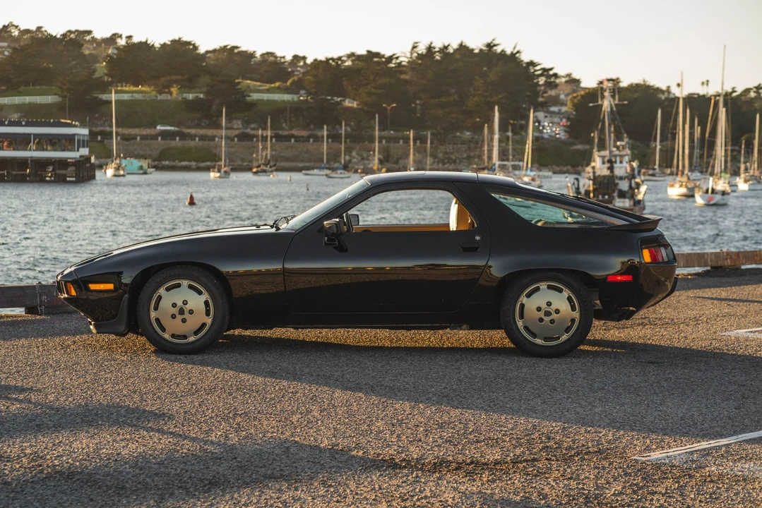 1986 Porsche 928 S - Image 7 of 31