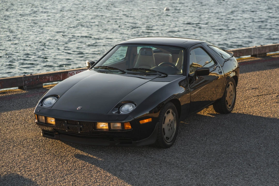 1986 Porsche 928 S - Image 2 of 31
