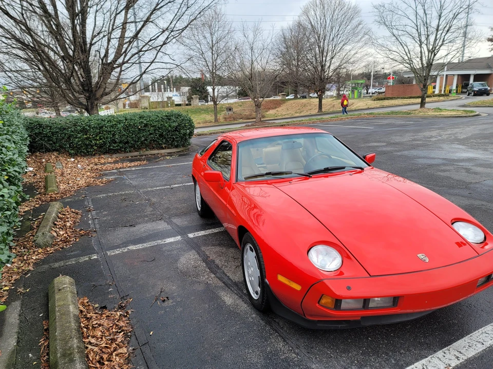 1986 Porsche 928 S - Image 6 of 31