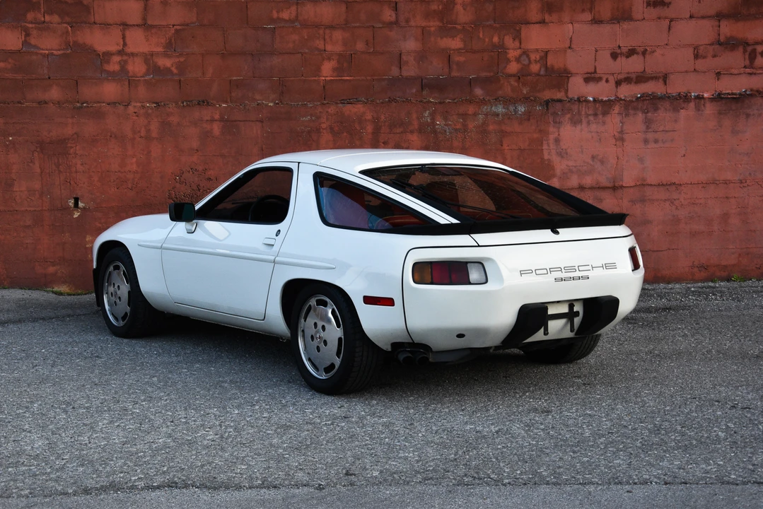 1986 Porsche 928 S - Image 15 of 31
