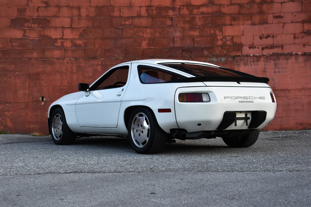 1986 Porsche 928 S - Image 16 of 31