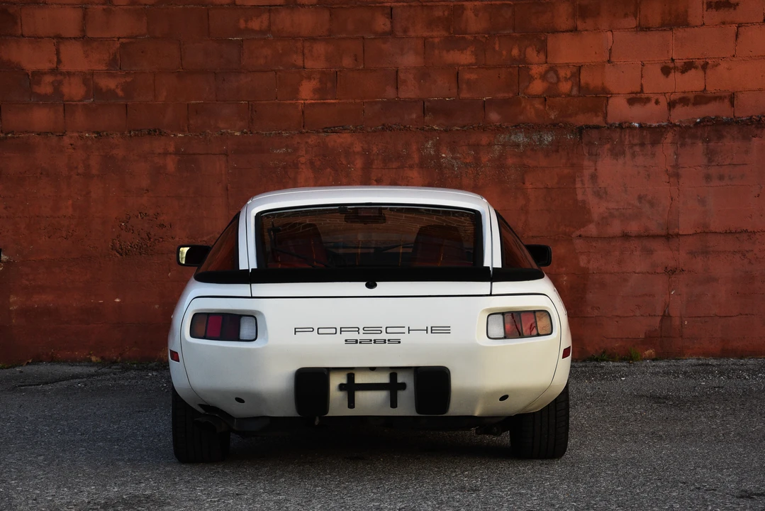 1986 Porsche 928 S - Image 18 of 31