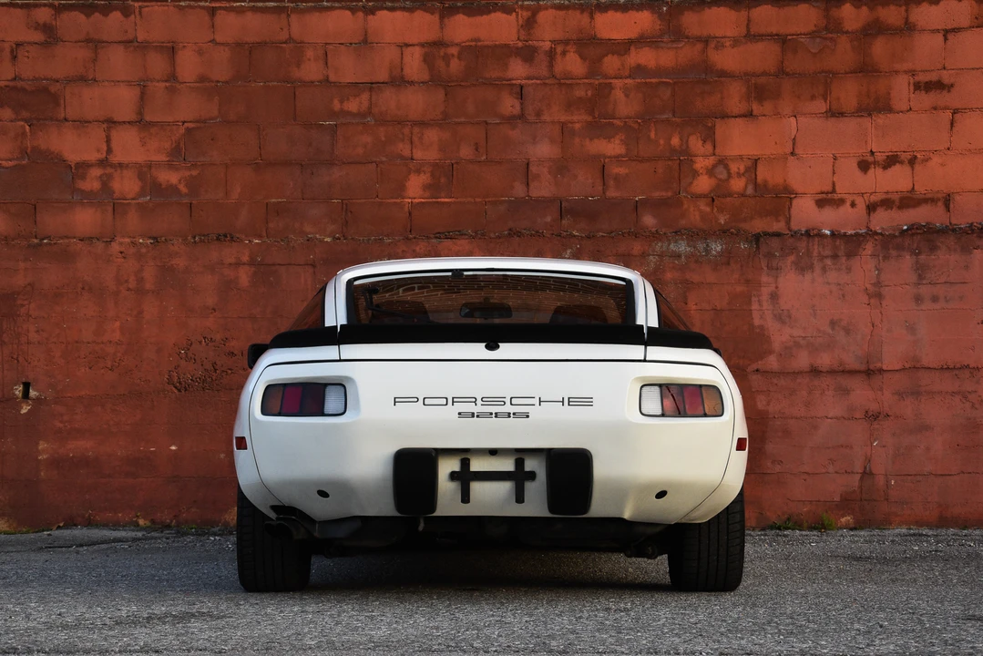 1986 Porsche 928 S - Image 17 of 31