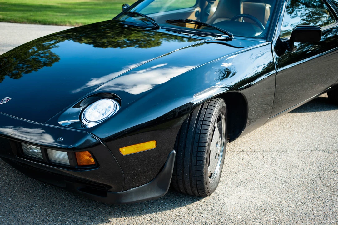 1986 Porsche 928 S - Image 10 of 31