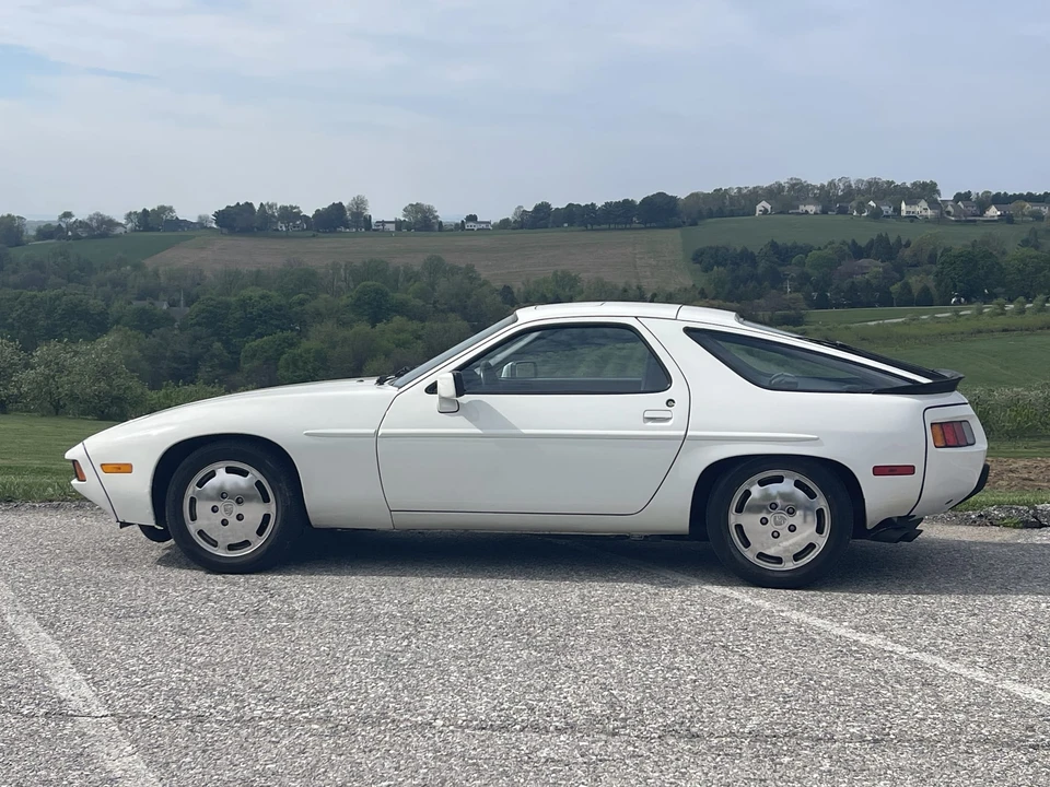1986 Porsche 928 S - Image 16 of 31