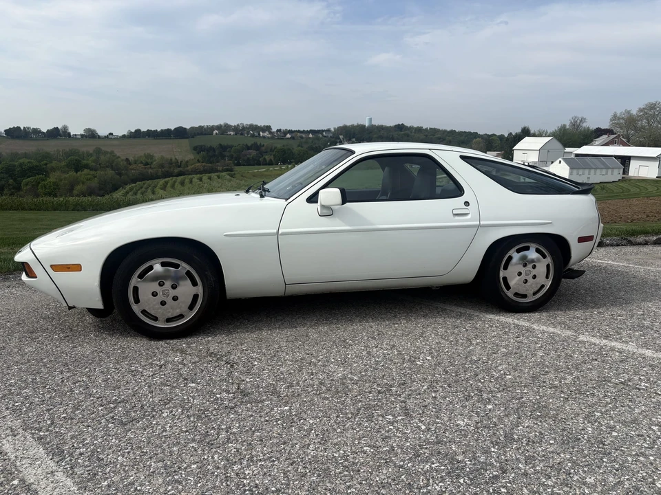 1986 Porsche 928 S - Image 11 of 31