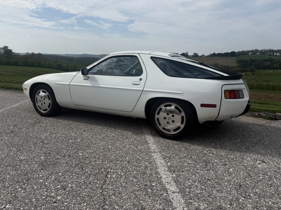 1986 Porsche 928 S - Image 18 of 31