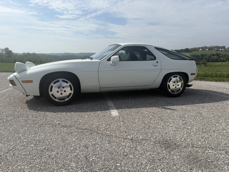 1986 Porsche 928 S - Image 10 of 31