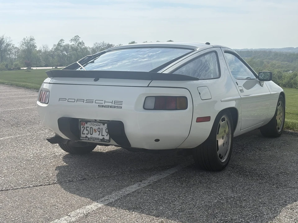 1986 Porsche 928 S - Image 23 of 31