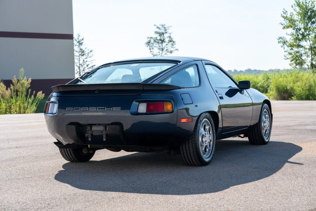 1986 Porsche 928 S - Image 16 of 31