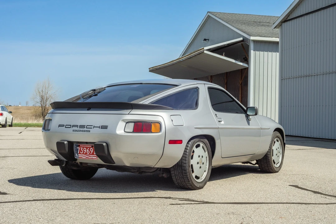 1986 Porsche 928 S - Image 26 of 31