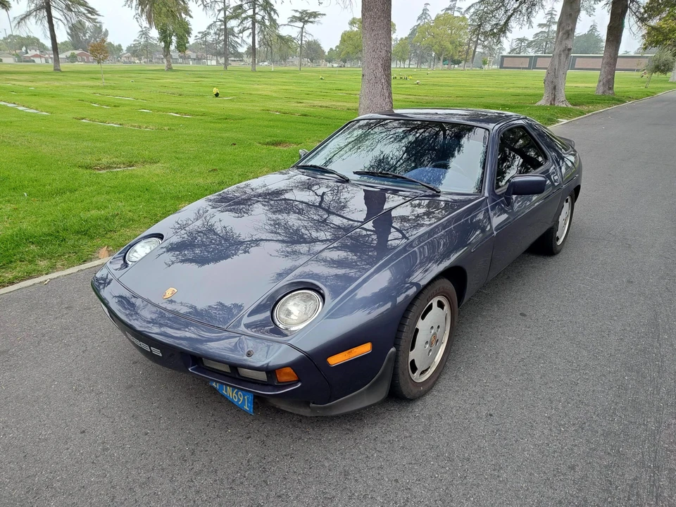 1986 Porsche 928 S - Image 2 of 31