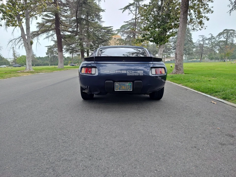 1986 Porsche 928 S - Image 9 of 31