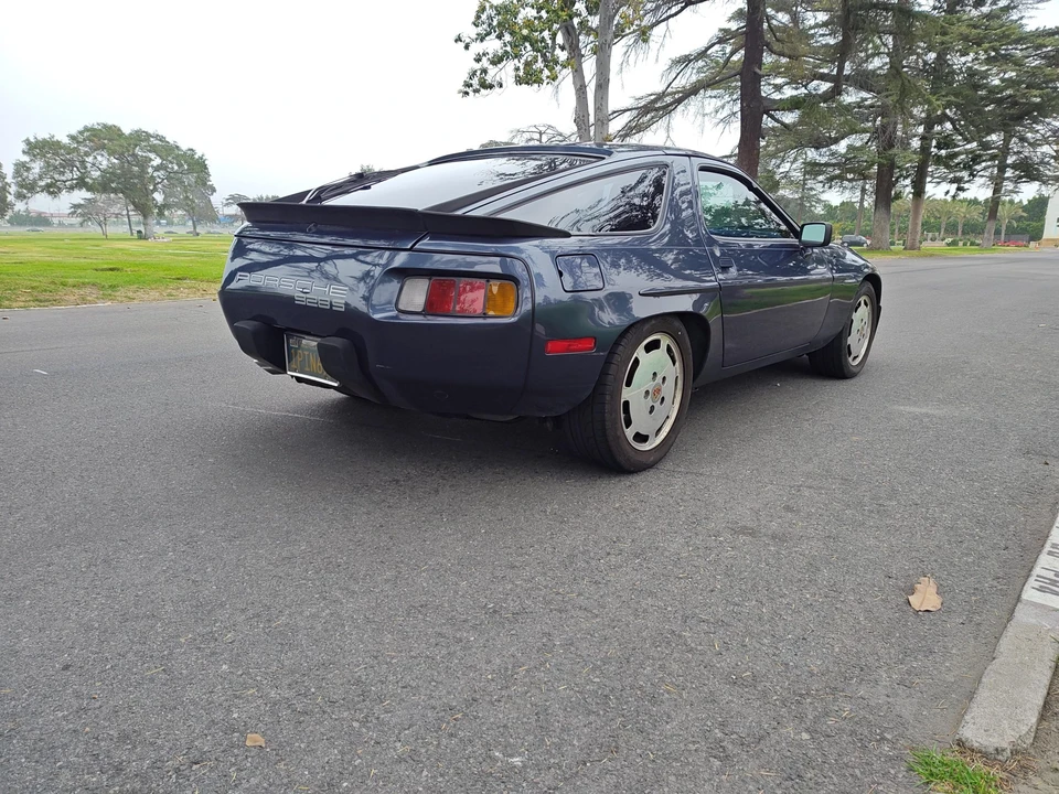 1986 Porsche 928 S - Image 11 of 31