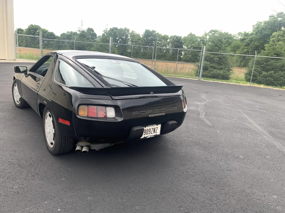 1986 Porsche 928 S - Image 13 of 31