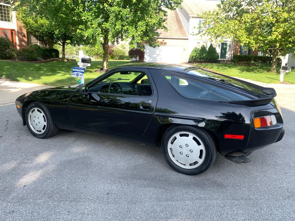 1986 Porsche 928 S - Image 7 of 31