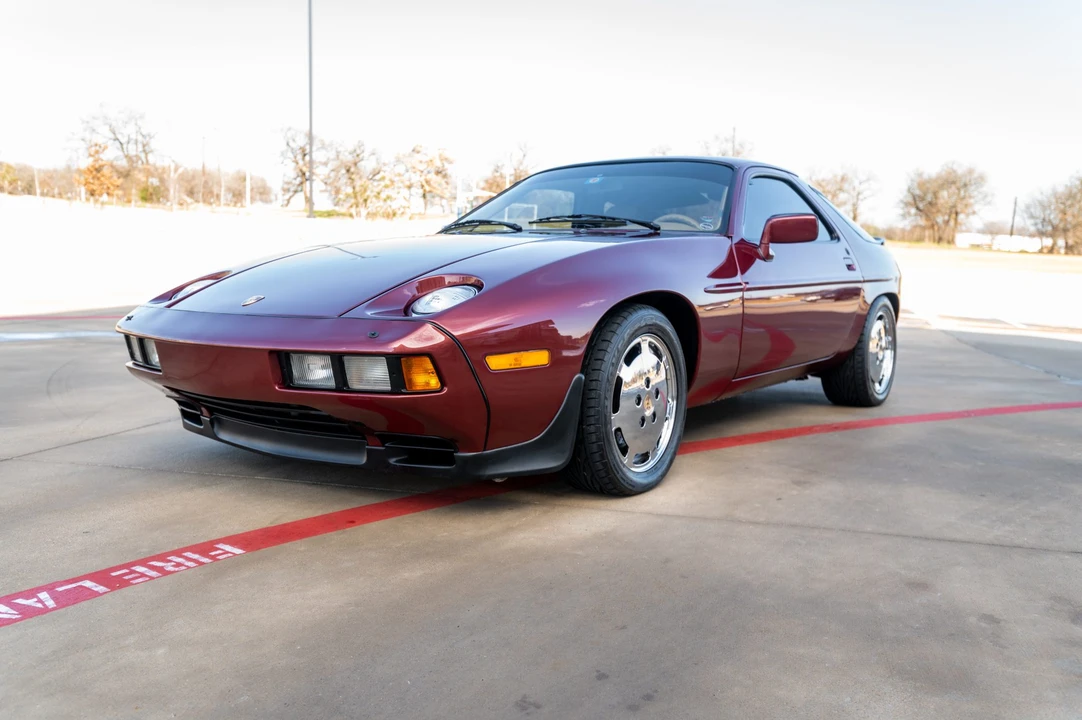 1986 Porsche 928 S - Image 2 of 31