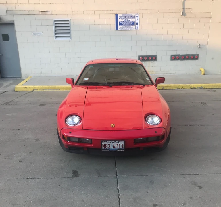 1986 Porsche 928 S - Image 16 of 31