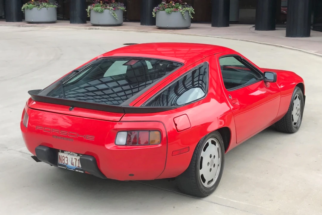 1986 Porsche 928 S - Image 7 of 31