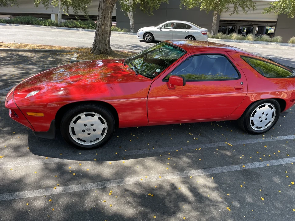 1986 Porsche 928 S - Image 7 of 31
