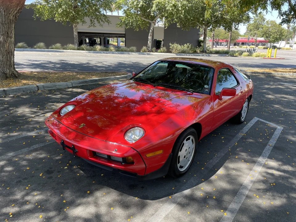 1986 Porsche 928 S - Image 2 of 31