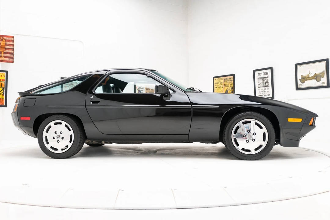1986 Porsche 928 S - Image 11 of 31