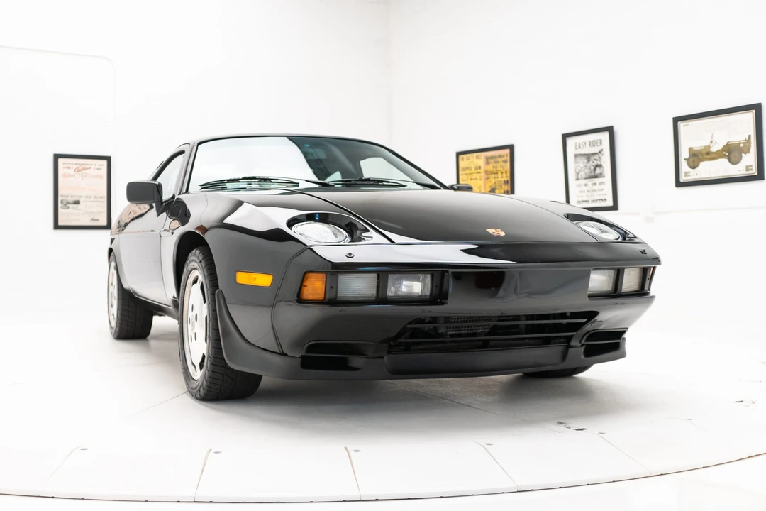 1986 Porsche 928 S - Image 7 of 31
