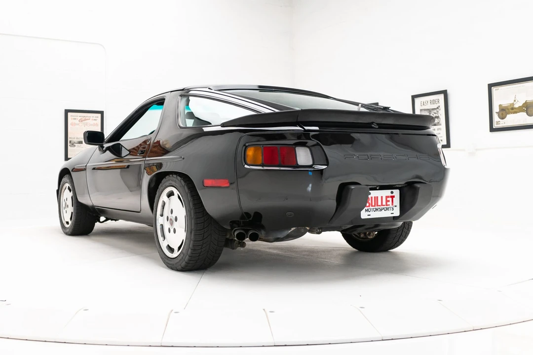 1986 Porsche 928 S - Image 17 of 31
