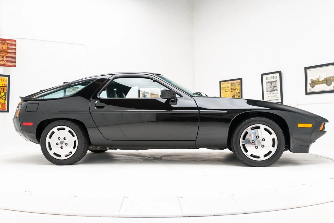 1986 Porsche 928 S - Image 12 of 31