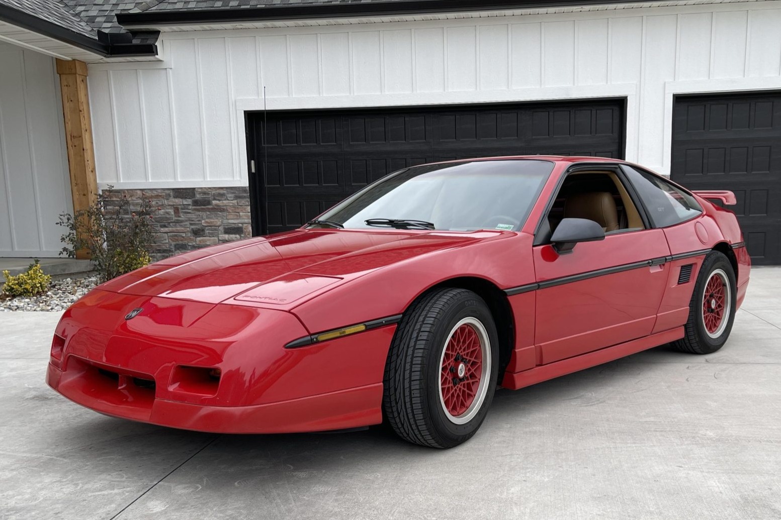 1986 Pontiac Fiero GT 5-Speed