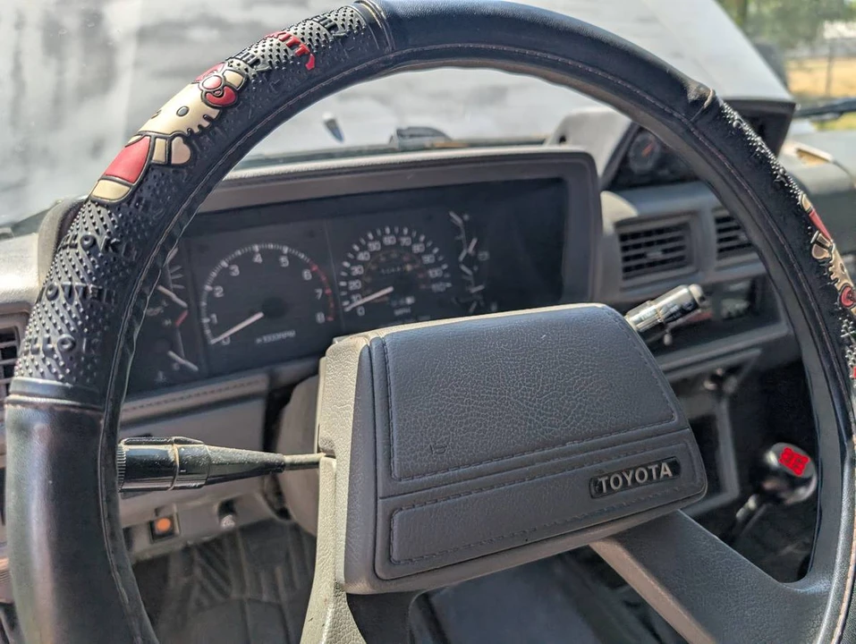 1987 Toyota 4Runner 1st Gen - Image 7 of 12