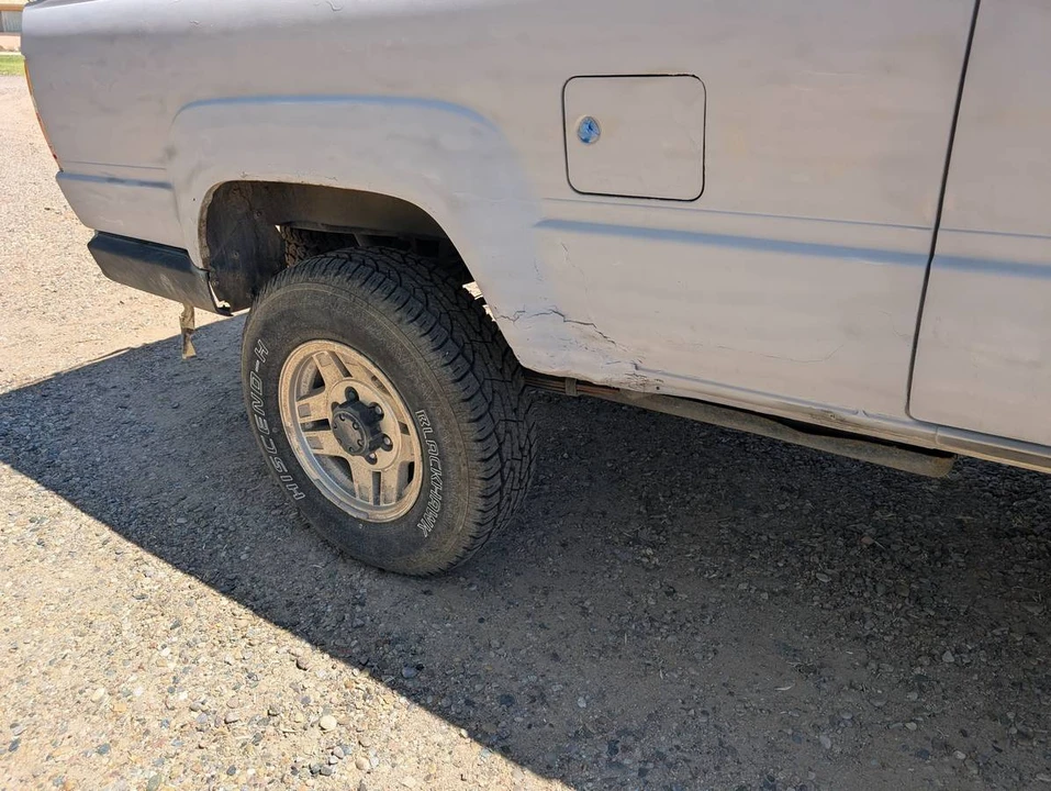 1987 Toyota 4Runner 1st Gen - Image 4 of 12