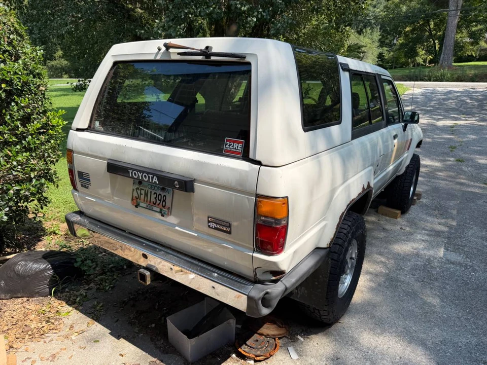 1987 Toyota 4Runner 1st Gen - Image 9 of 10
