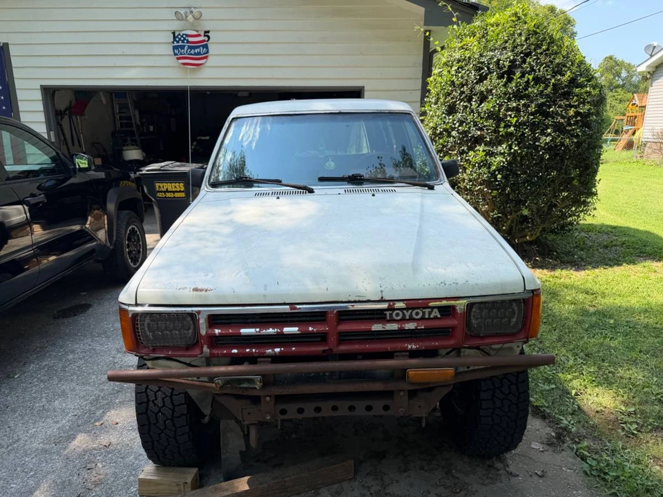 1987 Toyota 4Runner 1st Gen - Image 7 of 10