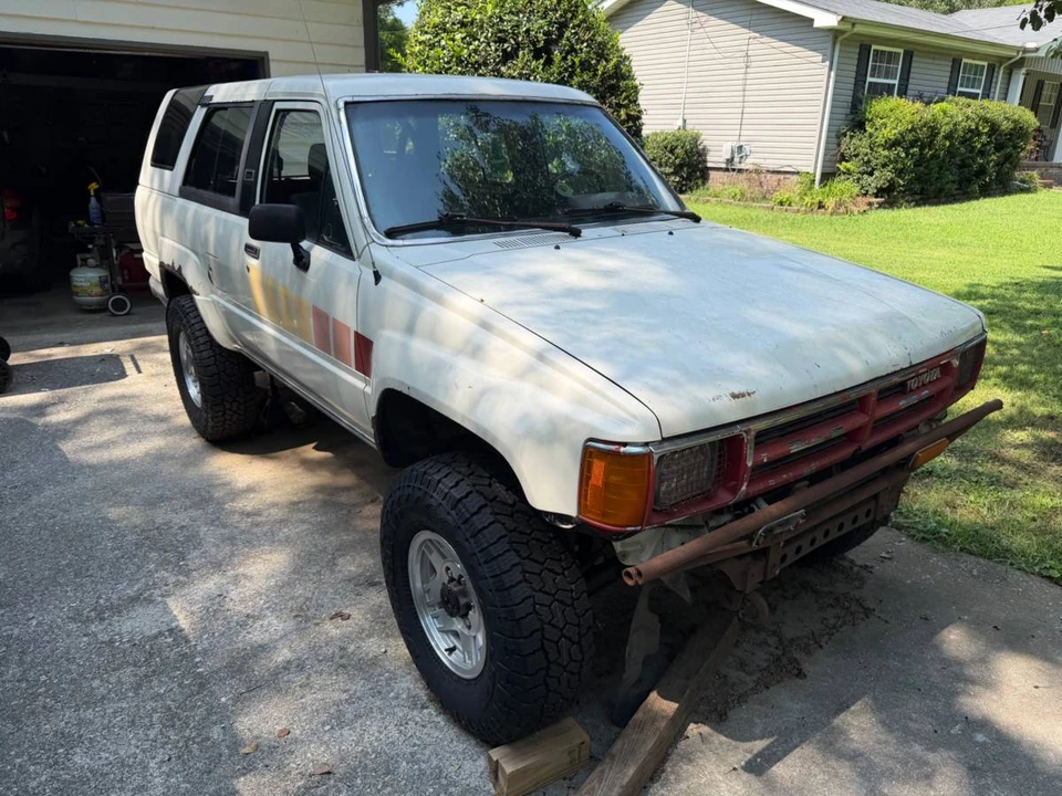 1987 Toyota 4Runner 1st Gen - Image 8 of 10