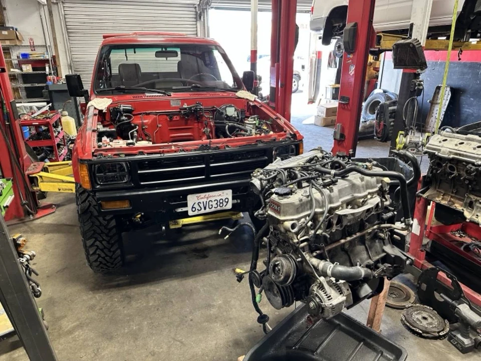 1987 Toyota 4Runner 1st Gen - Image 9 of 14