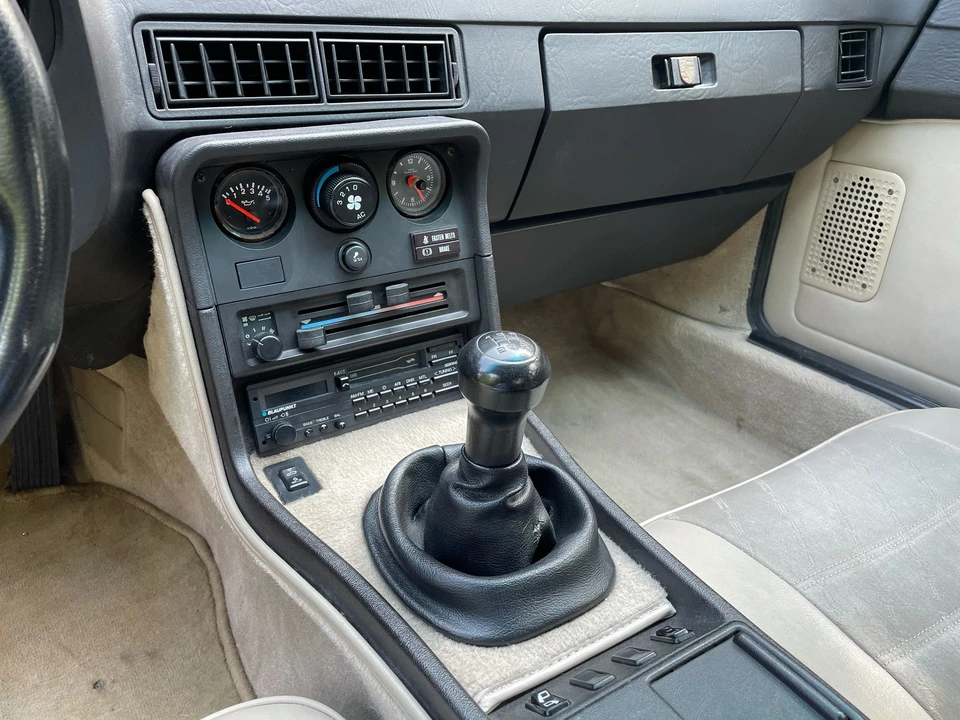 1987 Porsche 924 S - Image 13 of 18