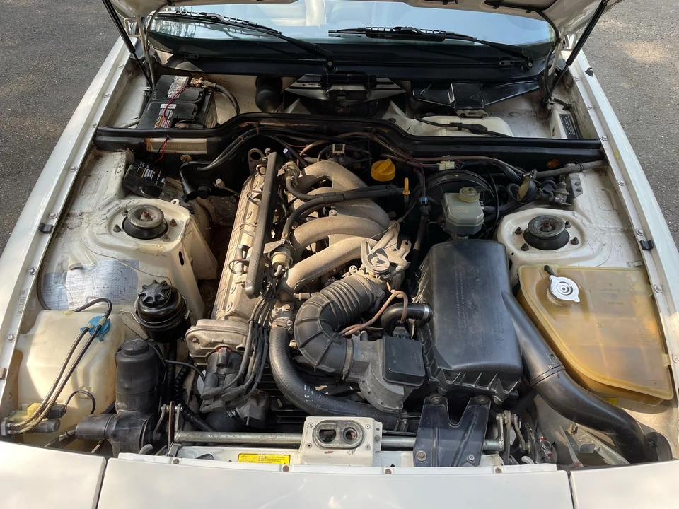 1987 Porsche 924 S - Image 10 of 18