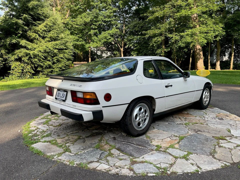 1987 Porsche 924 S - Image 8 of 18