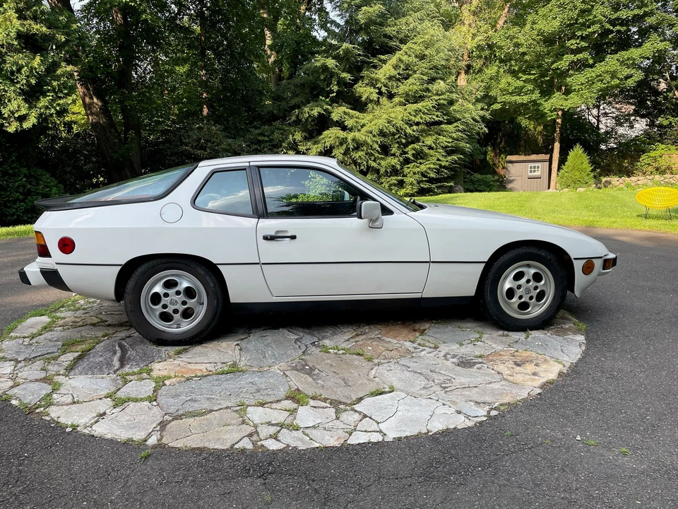 1987 Porsche 924 S - Image 9 of 18