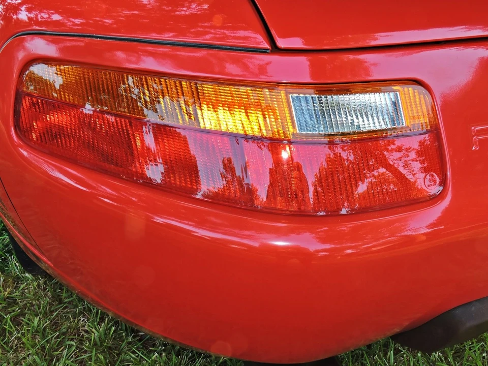 1987 Porsche 928 S4 - Image 29 of 31